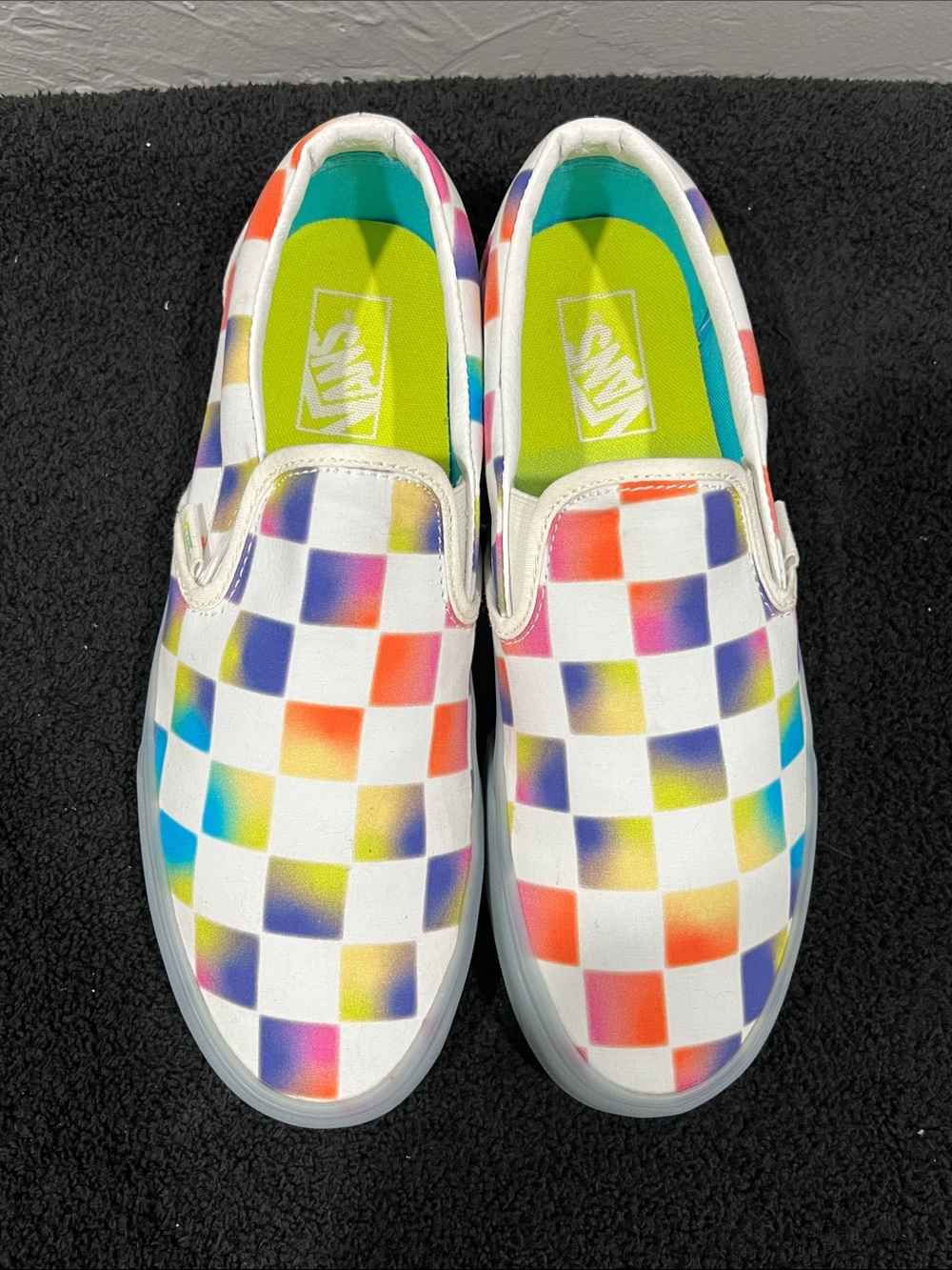 đ„đ„ VANS Cultivate Care Rainbow Checkered Canvas Gum Soles Slip-on Shoes Mens 8.5 - Picture 5 of 12